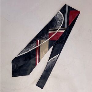 Geoffrey Beene Black and Red Patterned Tie